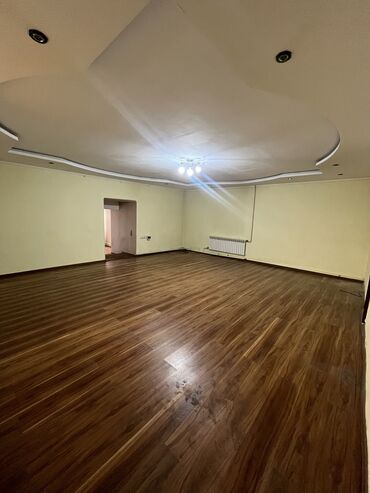 срочный дом бишкек: 500 м², 8 комнат, Утепленный, Теплый пол, Забор, огорожен