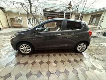 Chevrolet: Chevrolet Spark: 2018 г., 1 л, Вариатор, Бензин, Хэтчбэк — 5