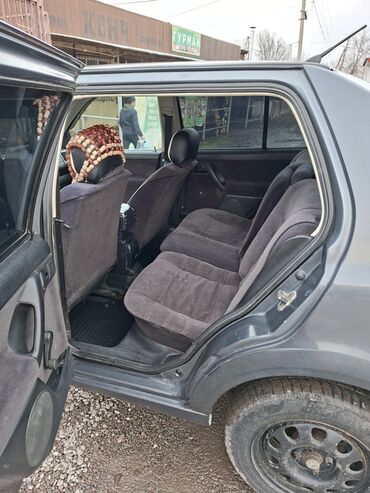 Volkswagen: Volkswagen Vento: 1995 г., 1.8 л, Механика, Бензин, Седан — 8