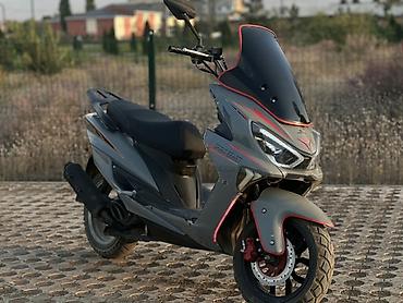 vt 1300: Скутер в спортивном стиле Spirit Beast. Эффектная модель в сером — 4