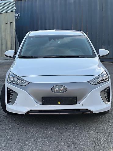 Hyundai: Hyundai Ioniq: 2017 г., Автомат, Электромобиль, Седан — 1