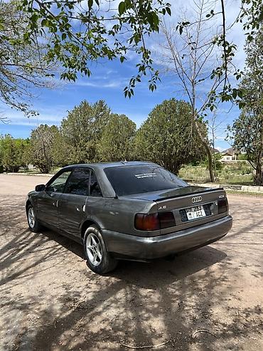 Audi: Audi A6: 1993 г. — 10