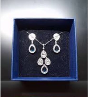 tek qas qizil sirqalar: В комплекте: Серьги, Swarovski, Серебро