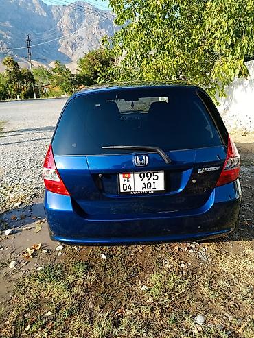 a4 b7: Honda Fit: 2002 г., Автомат, Бензин, Хэтчбэк — 2