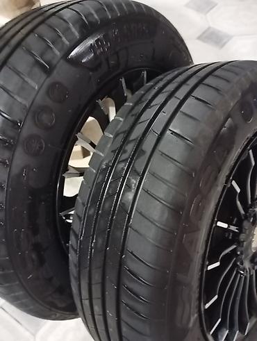vaz disk: Məlumat: - 4 ədəd təkər diski və şin komplekti - Disklər çoxşaxəli — 7