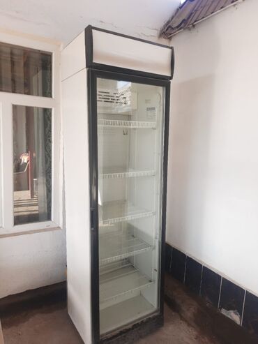 Электроника: Б/у Холодильник-витрина цвет - Белый холодильник Beko