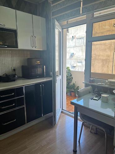 Mənzillər: Bakı, 3 otaqlı, Köhnə tikili, 73 kv. m — 3