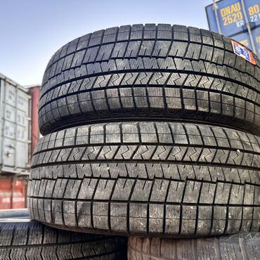 Шины: Шины 215 / 60 / R 16, Зима, Б/у, Пара, Легковые, Япония, Dunlop