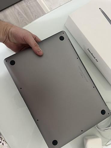 Ноутбуки Apple (MacBook): Apple MacBook Air 13" (M1, 2020) - Чип: Apple M1 - ОЗУ: 8 ГБ - — 5