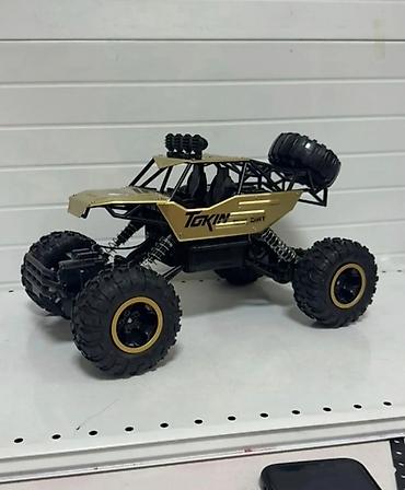 case logic: Радиоуправляемая Машинка Rock Crawler 1:18 Отличный подарок на Новый — 3