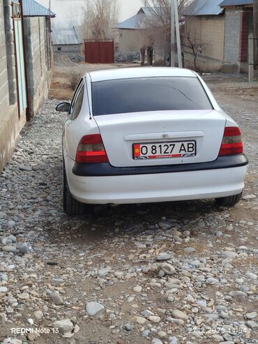 Opel: Opel Vectra: 1996 г., 1.5 л, Механика, Газ, Седан — 9