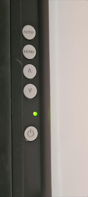 Slike i ramovi: ▪︎ Digitalni foto‑ram sa ekranom u drvenom ramu: Compositor — 4