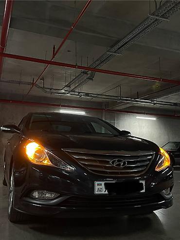 sideniya: Hyundai Sonata: 2 l | 2014 il Sedan — 1