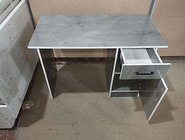 Офисные столы: Офисный стол, Новый, Нерегулируемый, ЛДСП, Самовывоз, Бесплатная доставка, Платная доставка — 4