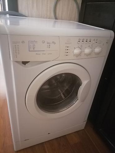 Məişət texnikası: Paltaryuyan maşın Indesit, 4 kq, İşlənmiş, Avtomat, Qurutma var, Kredit yoxdur — 1