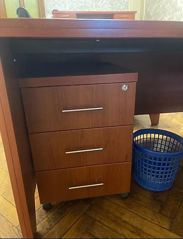 masaüstü ofis seti: TƏCILI!!!! ‼️‼️ Çox keyfiyyətli Ofis kabinet mebel dəsti Tərkibi: - — 2