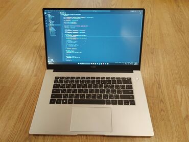 huawei matebook d15 qiymeti: Intel Core i3, 8 ГБ ОЗУ, 15.6 "