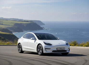 Tesla: Tesla Model 3: 2020 г., Электромобиль, Седан — 1