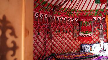 Аренда юрт: Аренда юрты, Каркас Деревянный, 75 баш, Посуда, Казан, С полом — 8