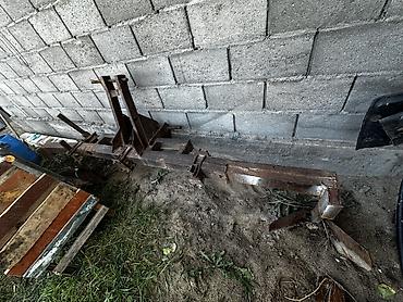 антидождь для авто: Трактор красного цвета с закрытой кабиной, подходит для — 6