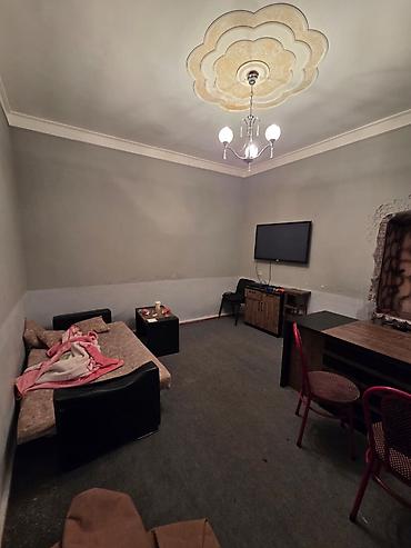 studio ev: Bakı, Studiya, Köhnə tikili, 38 kv. m — 2