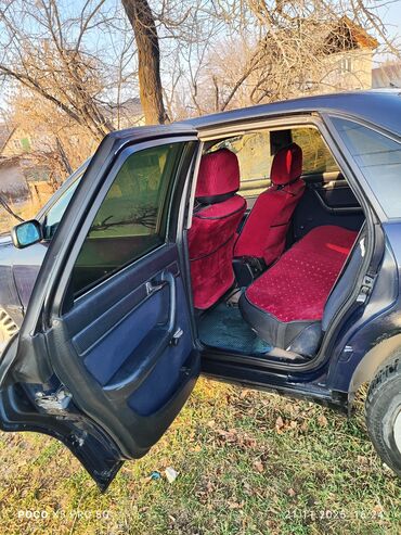 Audi: Audi 100: 1992 г., 0.2 л, Механика, Бензин, Седан — 28