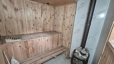 дома с большим участком: 220 м², 6 комнат и более — 4
