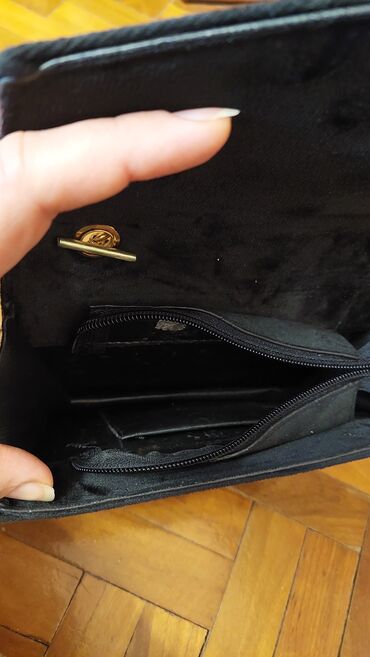 черная сумочка: !!сумочка на выход, 15×18см, ткань под замшу, носилось 2-3 раза