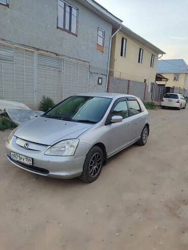автомат машина арзан: Honda Civic: 2001 г., 1.5 л, Вариатор, Бензин, Хетчбек