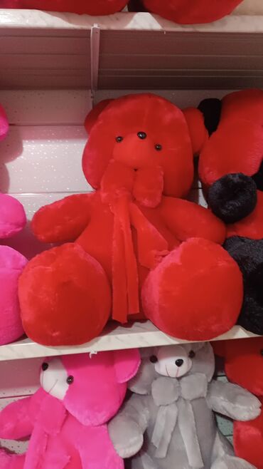 Oyuncaqlar: Əyləncəli və dekorativ məqsədlər üçün istifadə edilə bilən yumşaq — 4