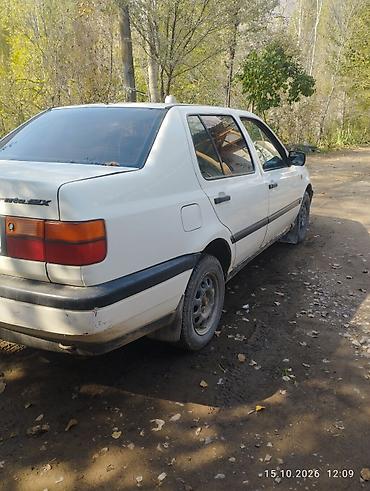 битый соната: Volkswagen Vento: 1994 г., 1.8 л, Механика, Бензин, Седан — 9