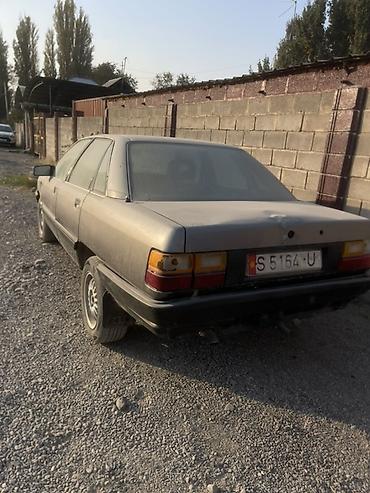 бак ауди с4: Audi 100: 1990 г., Седан — 3