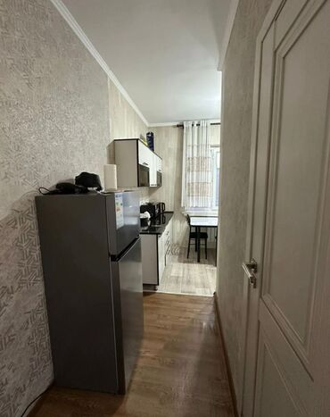 Продажа квартир: 1 комната, 35 м², 105 серия, 9 этаж, Косметический ремонт — 7