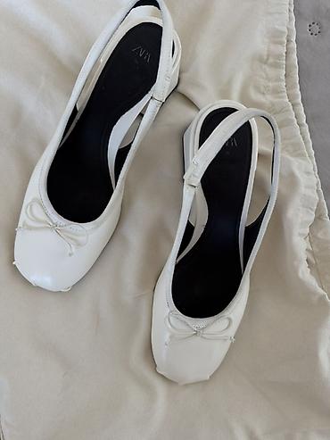 parça ayaqqabı: Məhsul: Qadın baletka tipli ayaqqabı - Rəng: Ağ - Model: Slingback — 1