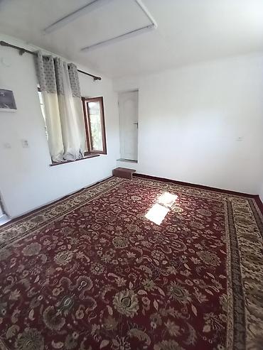 аренда жирав: 🏠Жер тамдан 3 бөлмөлүү квартира берилет. 🥁Без хояина,узак убакытка — 1