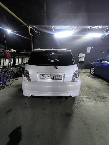 bud e9: Toyota Ist: 2003 г., 1.5 л, Автомат, Бензин, Хэтчбэк — 3