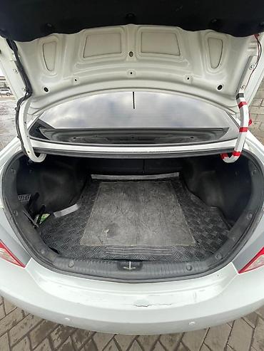 Hyundai: Hyundai Solaris: 2014 г., Бензин, Седан — 15