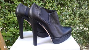кожаные ботинки женские: Ботинки и ботильоны