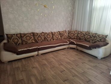 horumcək adam: Künc divan, İşlənmiş, Açılmayan, Bazasız, Parça, Çatdırılma yoxdur