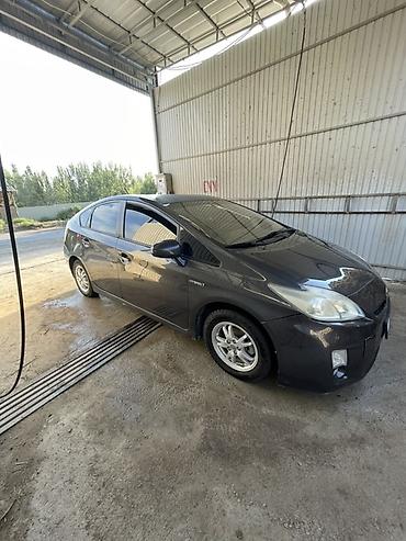 электро унаа: Toyota Prius: 2010 г., 1.8 л, Вариатор, Гибрид, Хетчбек — 1