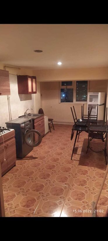 Köhnə tikili: Bakı, Yasamal, 6 otaqlı, Köhnə tikili, m. İnşaatçılar, 200 kv. m -da lalafo.az — 13 Köhnə tikili: Bakı, Yasamal, 6 otaqlı, Köhnə tikili, m. İnşaatçılar, 200 kv. m — 13