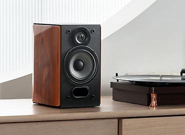 blutuz aux: Edifier R1380DB Professional Bookshelf Speakers Brown • Taxta korpus — 1