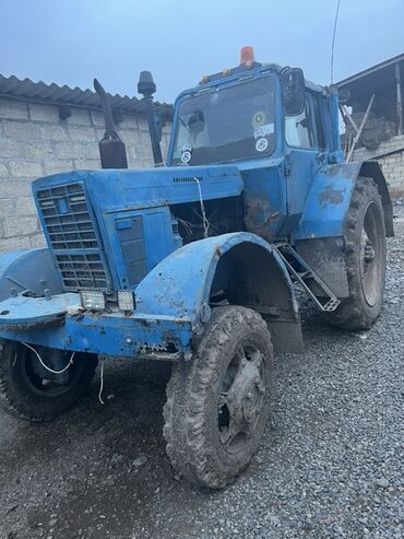 Traktorlar: Tarktor satılır hec bir prablemi yoxdur 80 dır 82 perdokuyla qiymət — 9