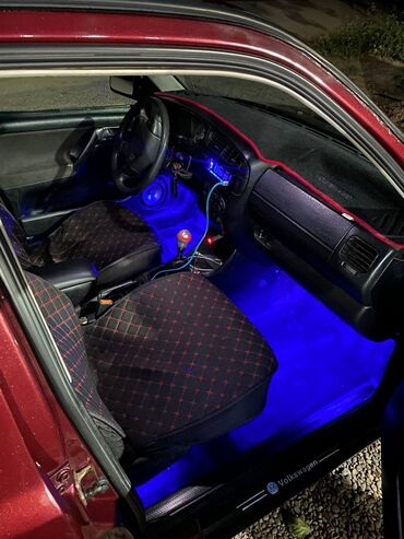 запчасти на опель вектра а: Volkswagen Golf: 1995 г., 1.8 л, Механика, Бензин