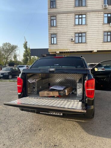 Другие автомобили: Черный (рамный) внедорожник Rexton 2019г. 2.2 турбо дизель. Камеры — 21