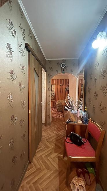 средний низкий: 2 комнаты, 48 м², 3 мкр 104 серия, 3 этаж, Евроремонт — 3