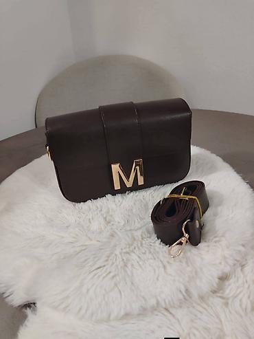 Torbe: Mona torbice samo 2800 dinara Kais 1700 dinara U setu 3800 dinara — 4