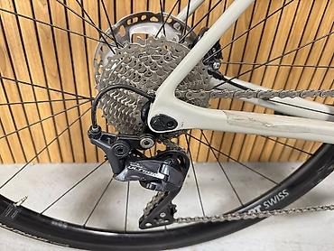 Şosse velosipedləri: Canyon Endurace CF SL 7 Disc yol velosipedi - Çərçivə: karbon — 10