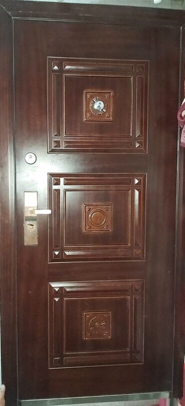 Otaq qapıları: 2433 //& Lamie Seyf qapi satilir Qiymet 250 azn Hec bir problemi lalafo.az -da Otaq qapıları: 2433 //& Lamie Seyf qapi satilir Qiymet 250 azn Hec bir problemi