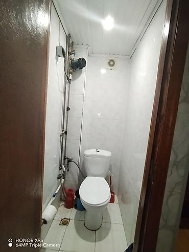 Qonaq otağı dəstləri: Mebel dəsti – klassik üslub Qonaq otağı: - Açıq krem rəngli vitrin — 6